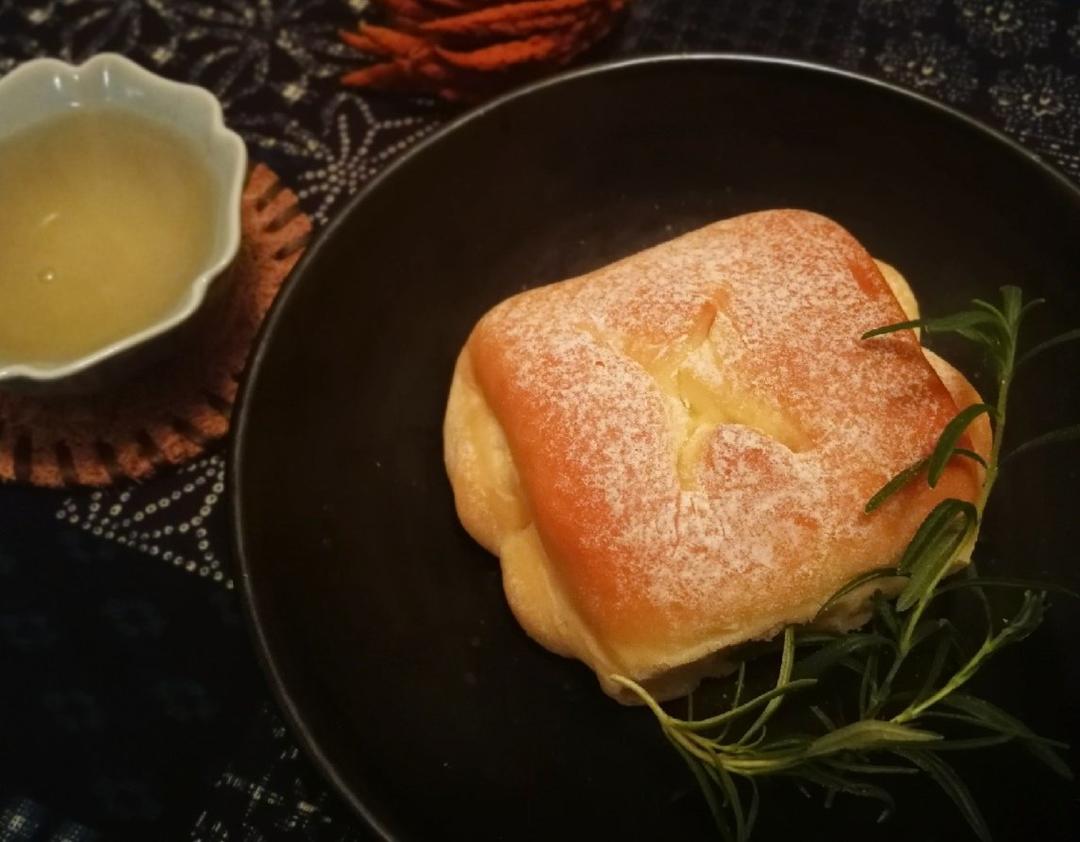 牛奶面包卷