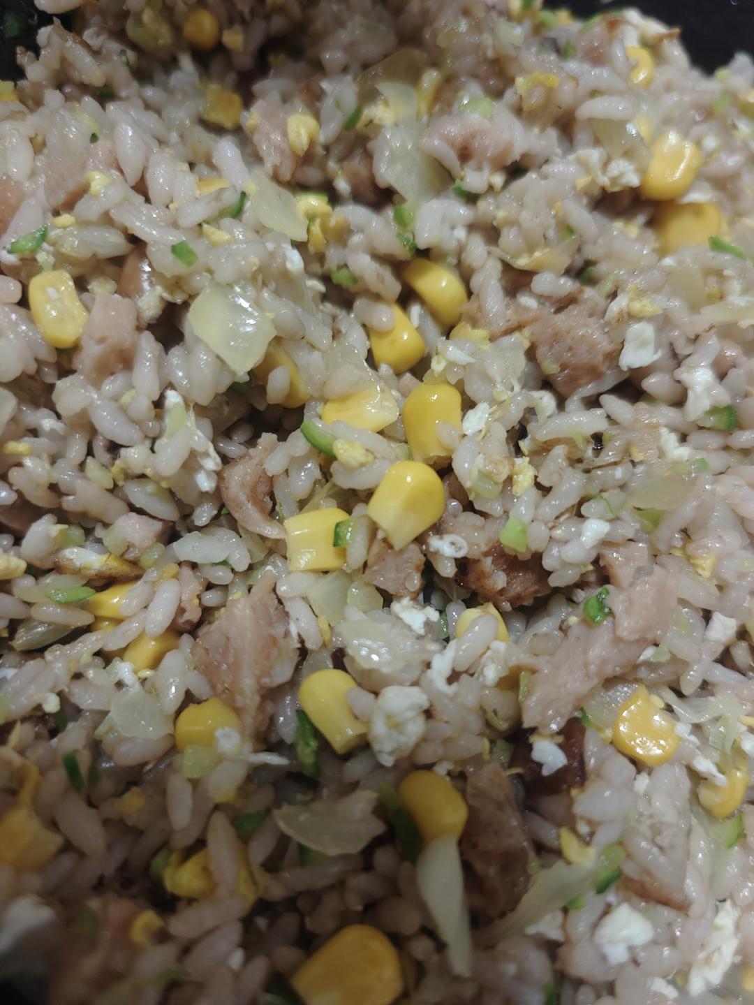 厨师长教你“蛋炒饭”如何做才好吃，答案都在这里面！