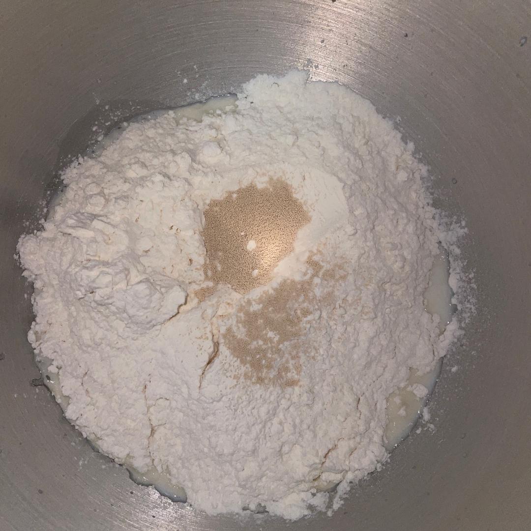 纯奶手撕吐司的做法 步骤1