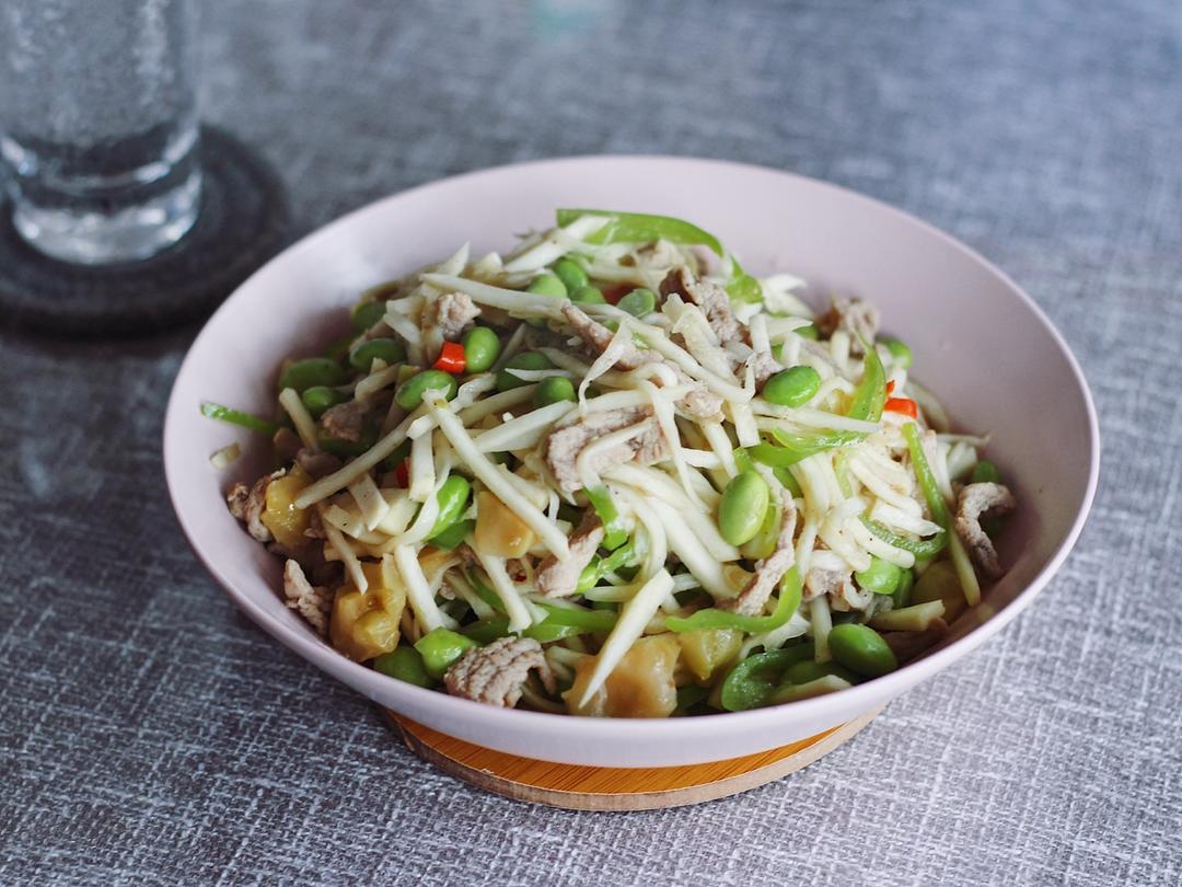 茭白青椒肉丝炒毛豆
