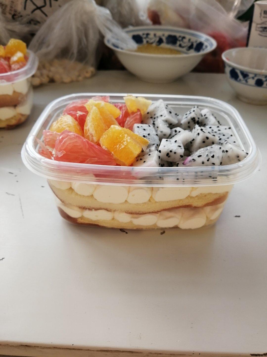 简单快手的便当饭盒水果盒子蛋糕