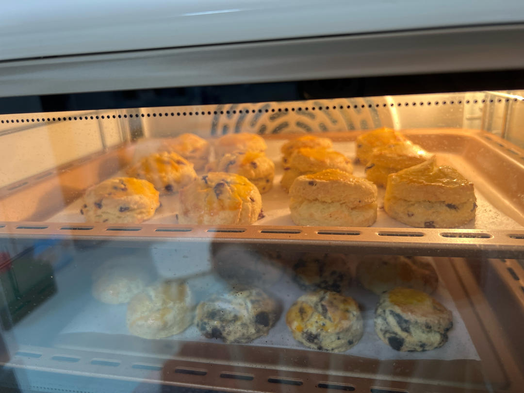 完美裂纹～百分百成功的超好吃奶香司康（禁止搬运）