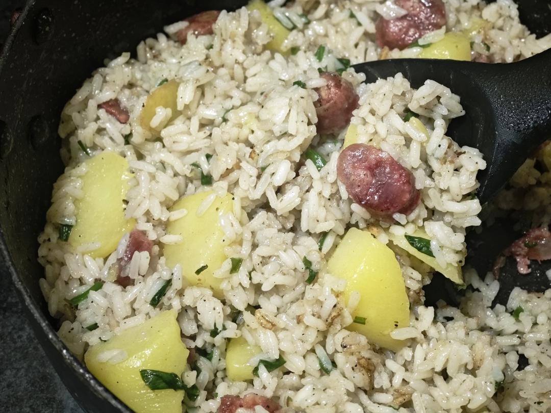 土豆香腸燜飯