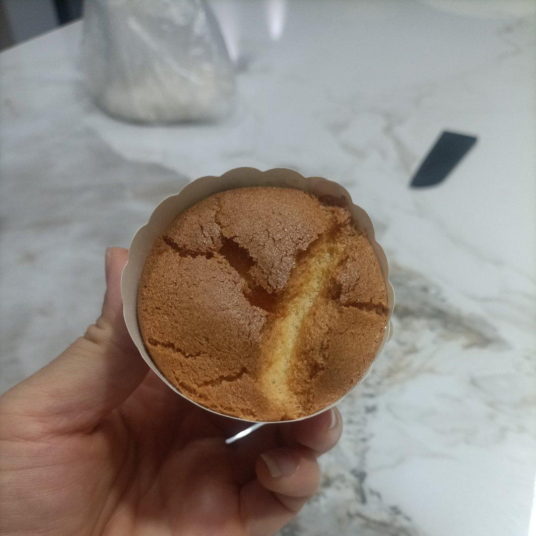 纸杯蛋糕 8寸戚风蛋糕的量