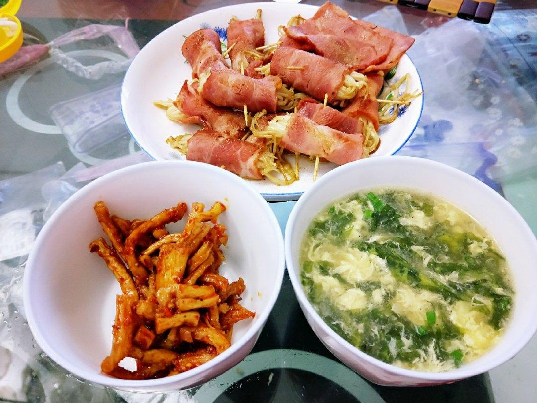 香煎培根金针菇卷