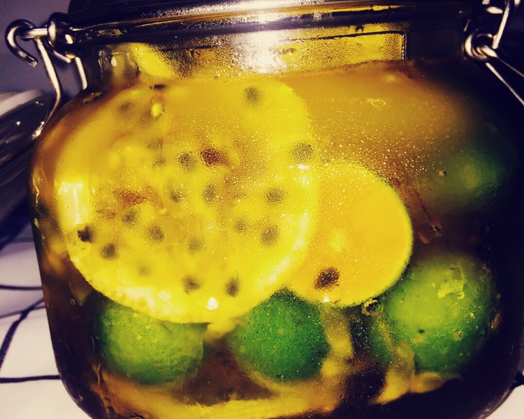 青柠+百香果+柠檬🍋蜂蜜茶的做法 步骤3