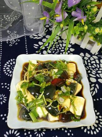 凉拌皮蛋豆腐