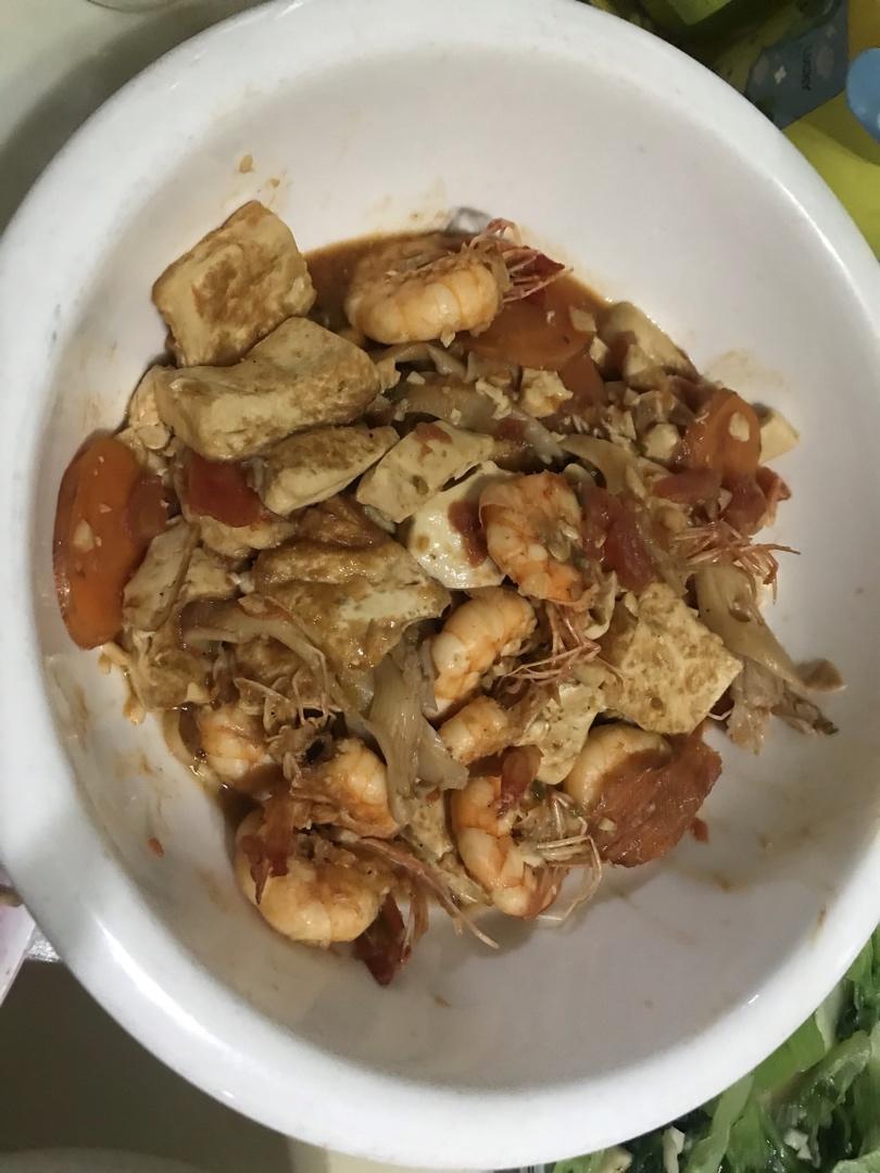 鲜虾豆腐煲