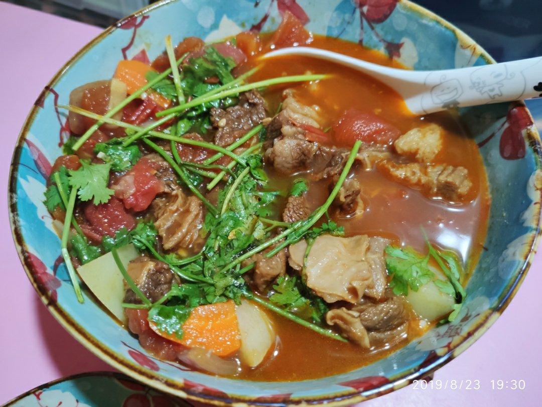 番茄土豆炖牛腩