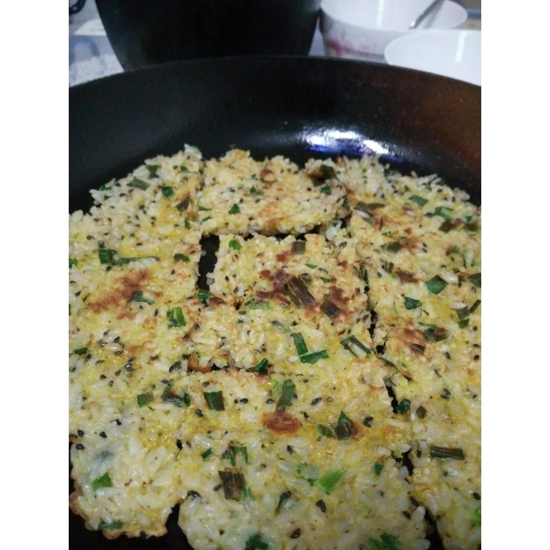 鸡蛋米饭饼