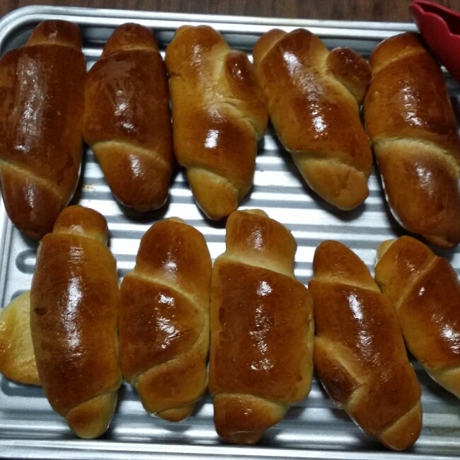黄油面包卷