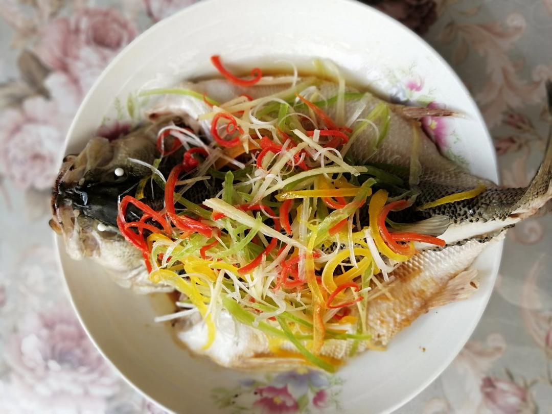 「月澜姐」清蒸鲈鱼 ▏揭秘饭店蒸鱼味道鲜美不腥的诀窍