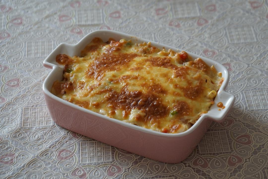 海鲜焗饭 Seafood Fried Rice with Cheesy Topping