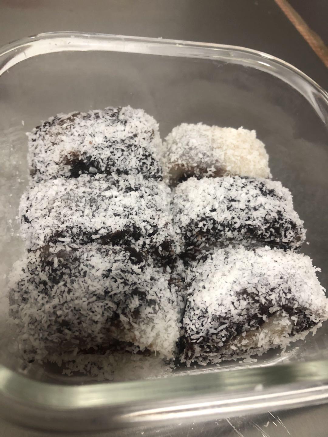 零失败！巨好吃的椰蓉豆沙糯米卷！