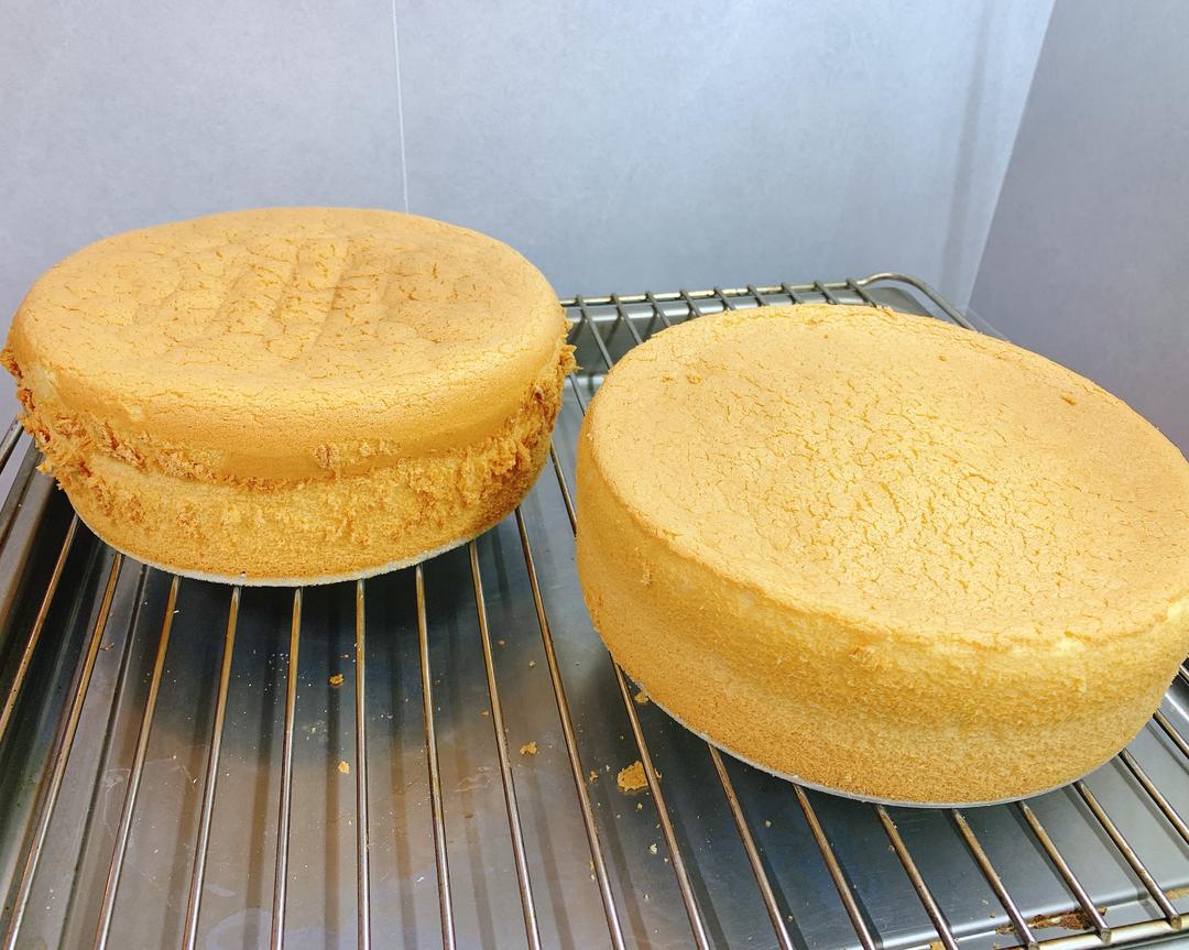 不塌陷不暴顶的后蛋法戚风蛋糕（凯度蒸烤箱）