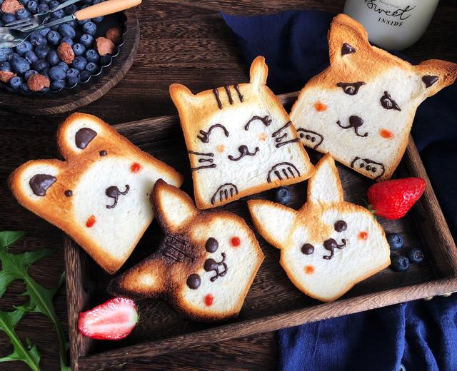 百变烤吐司🍞卡通吐司喜欢哪一只?🤗的做法
