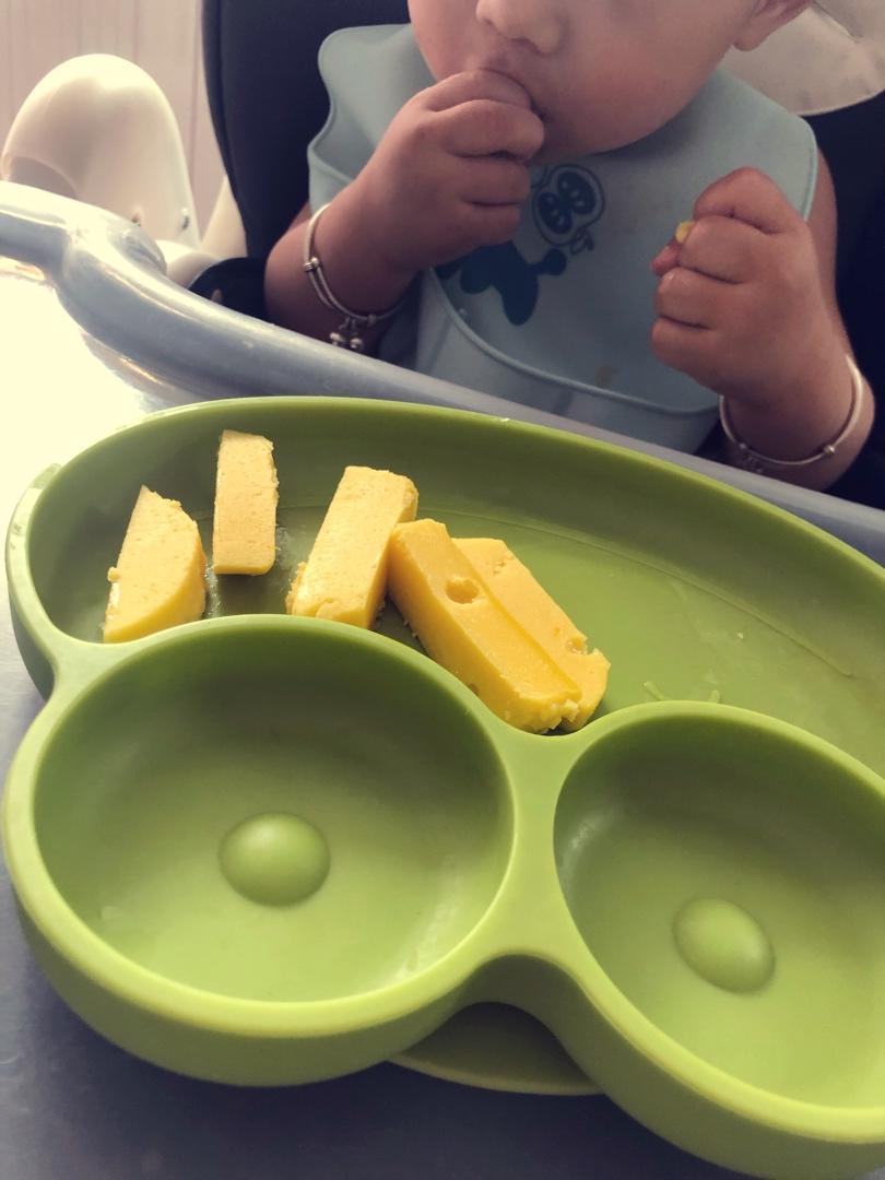 宝宝辅食——奶香南瓜条（10M+）