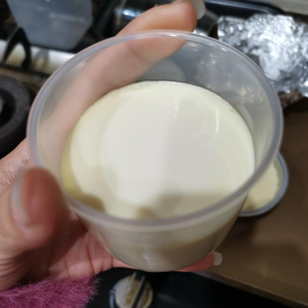 烤椰香布丁