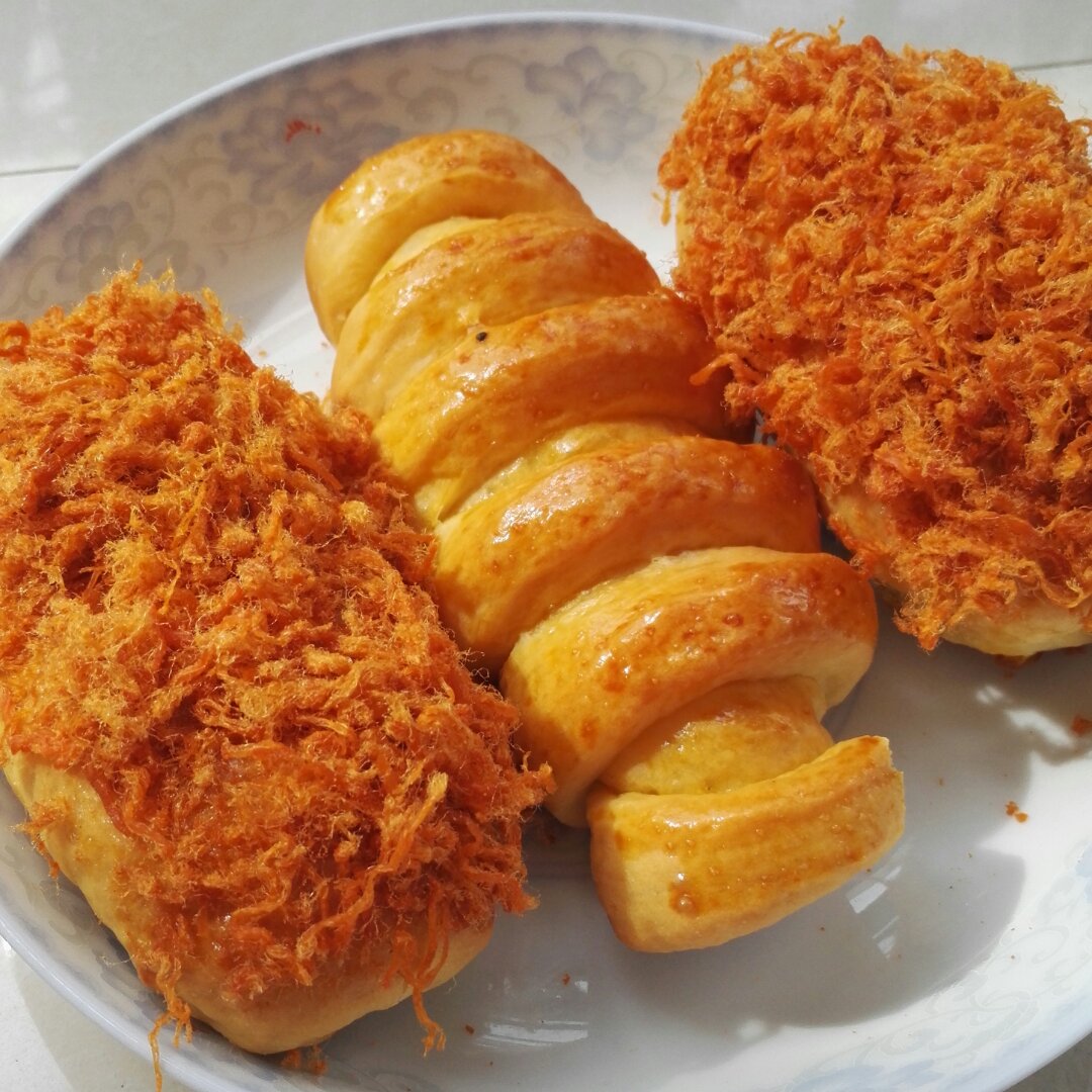 毛毛虫肉松面包