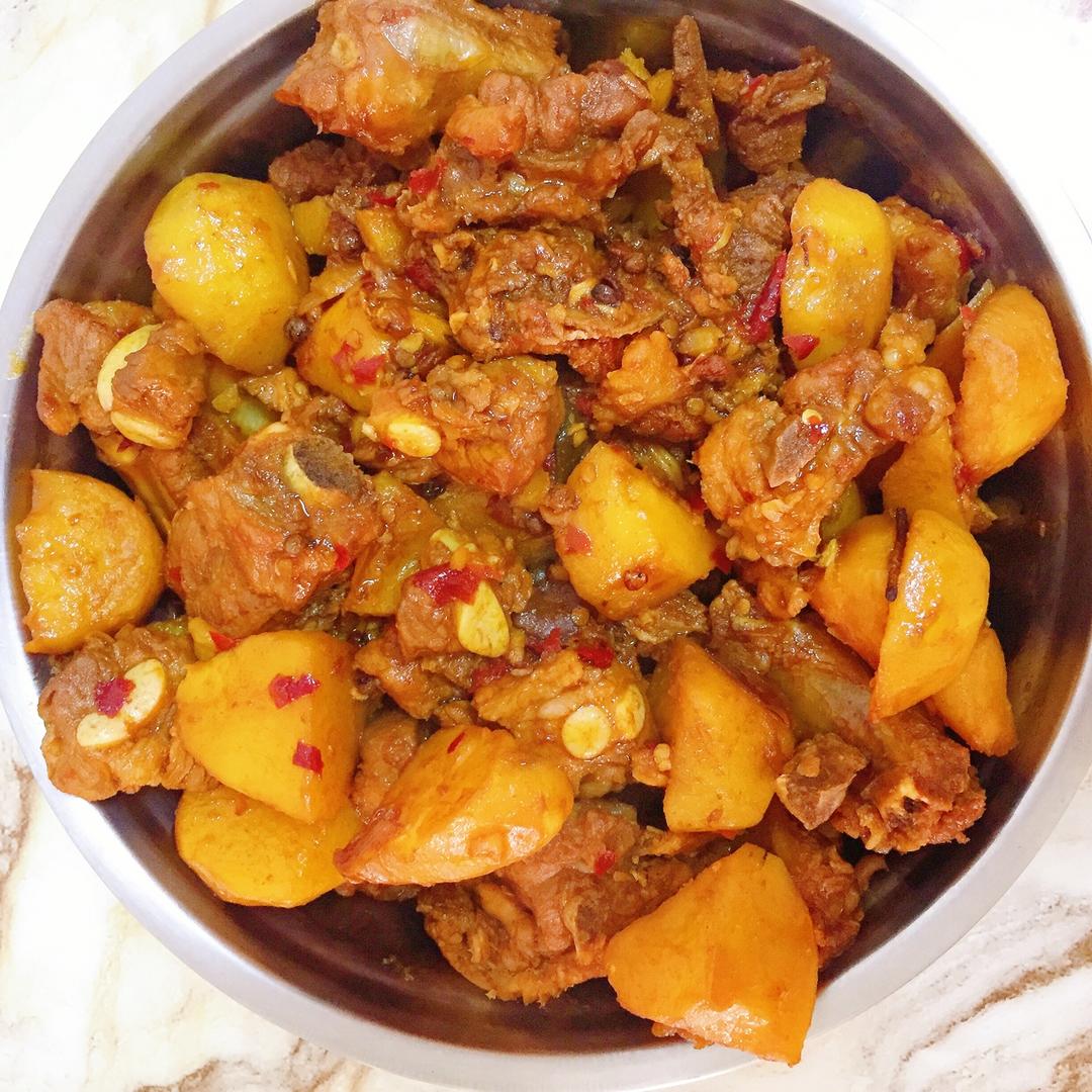 土豆炖排骨