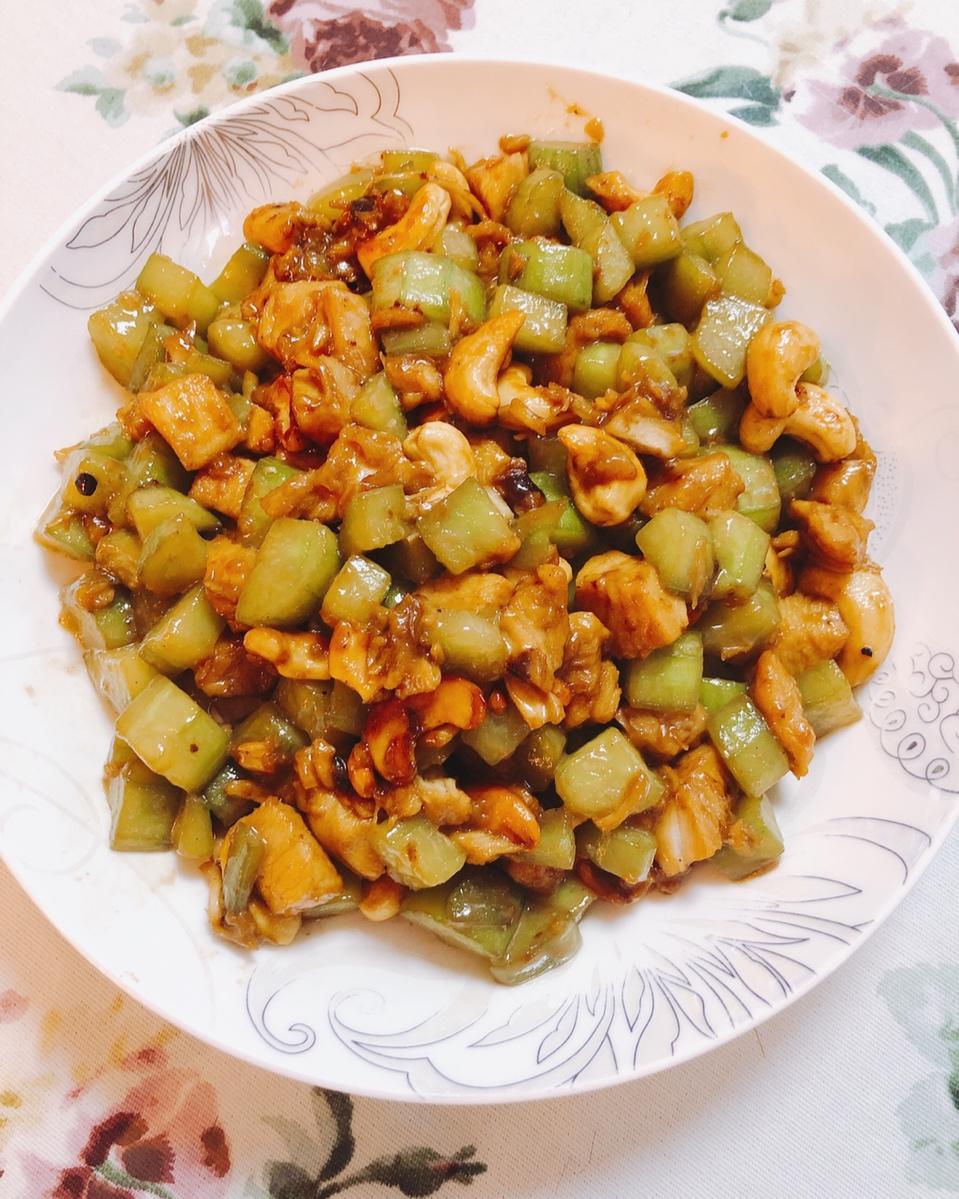 酱爆黄瓜腰果鸡丁