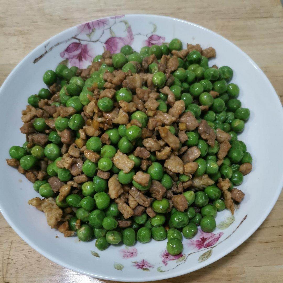 豌豆炒肉沫
