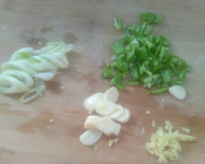 干锅土豆片的做法 步骤7