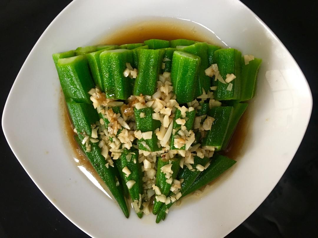 秋葵最好吃的做法，蒜香秋葵