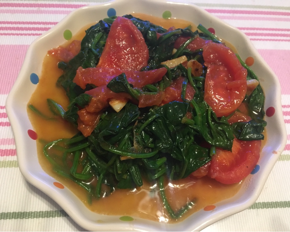 西红柿炒菠菜图片