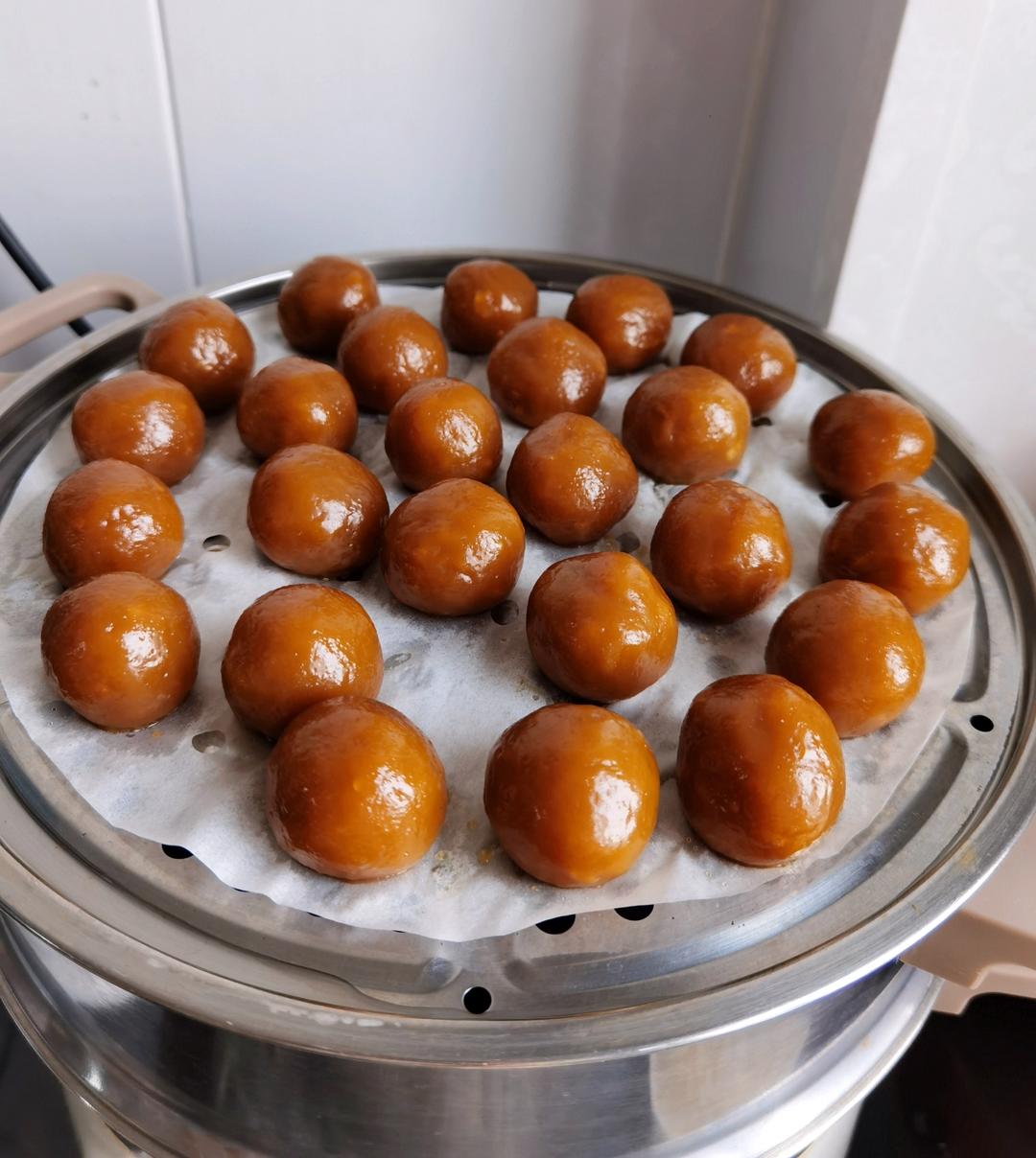 宁波特色小吃---灰汁团