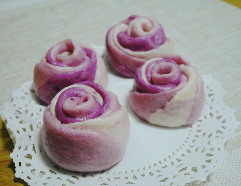 三色紫薯玫瑰卷的做法
