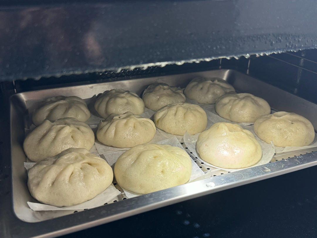 不变色的香菇青菜包