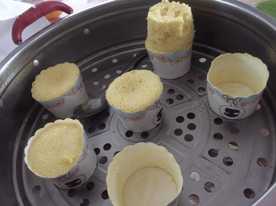 女儿的早餐-蒸蛋糕