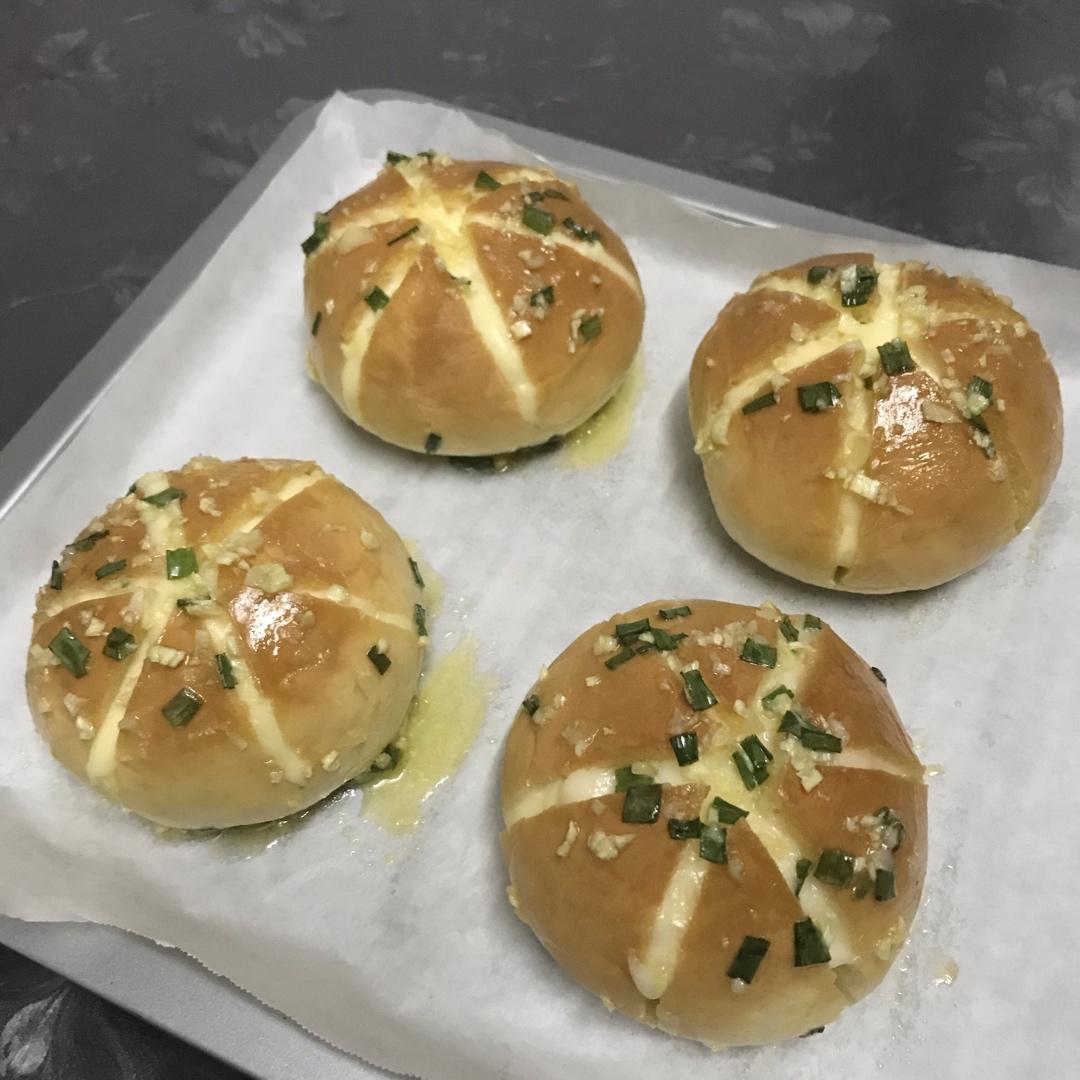 网红蒜香奶酪面包，好吃到爆炸