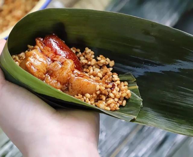 “粽”情四海：浙江嘉兴鲜肉粽的做法