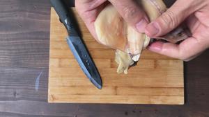 香菇木耳墨鱼汤的做法 步骤4