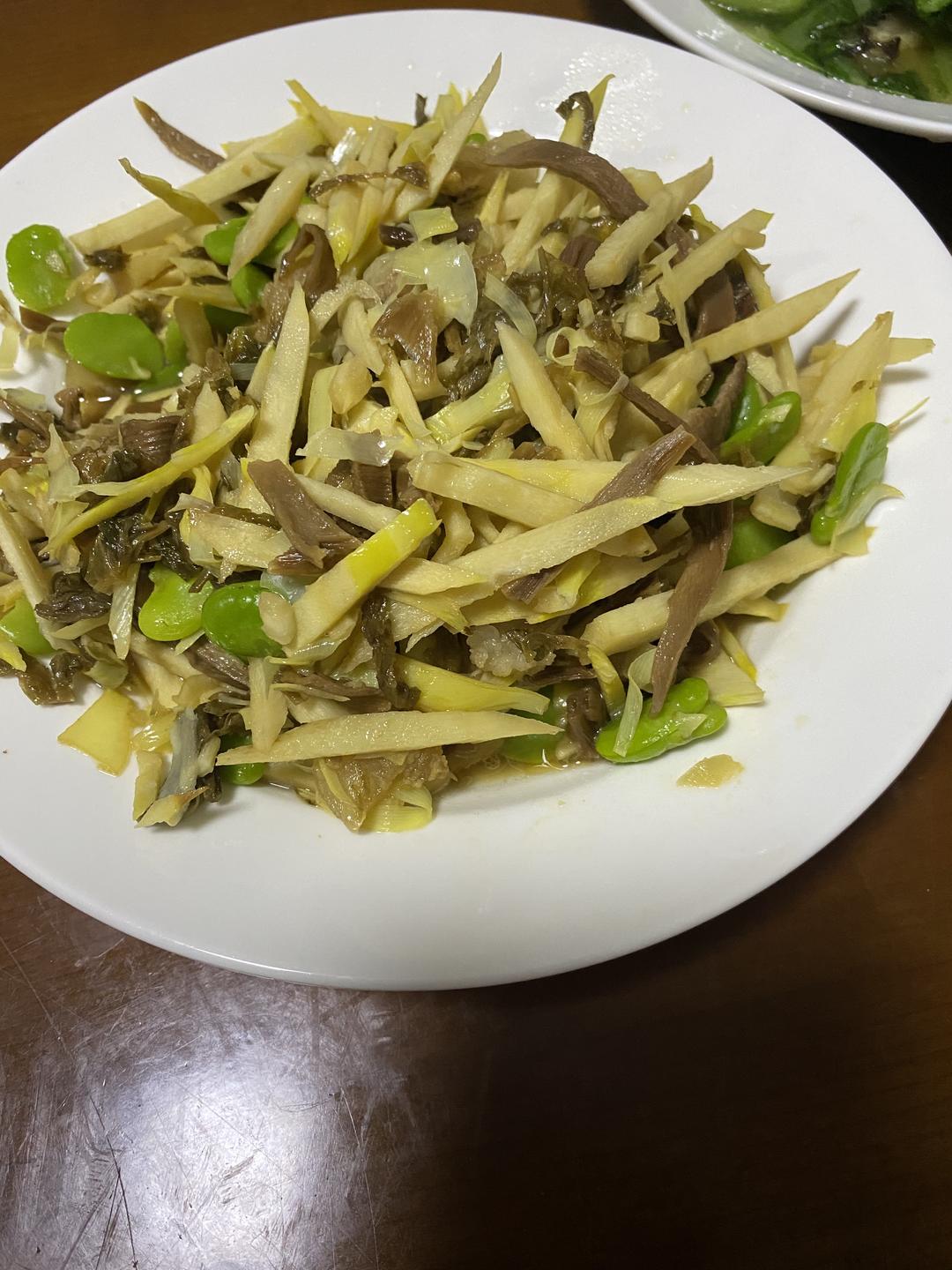 笋干炒笋的做法