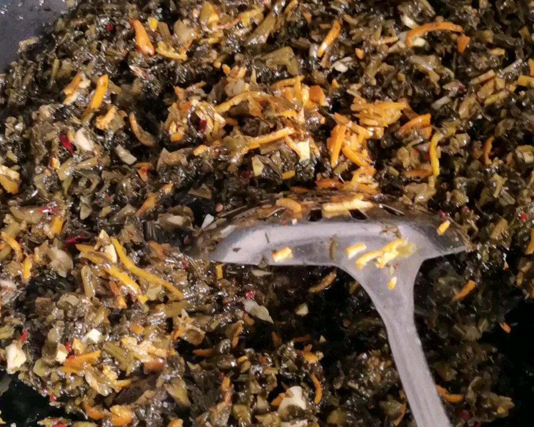 猪油渣炒腌菜的做法