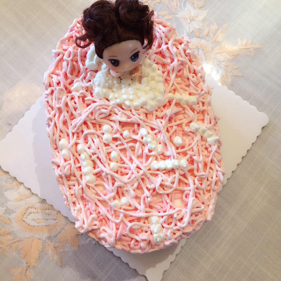 详细步骤制作泡泡浴娃娃蛋糕