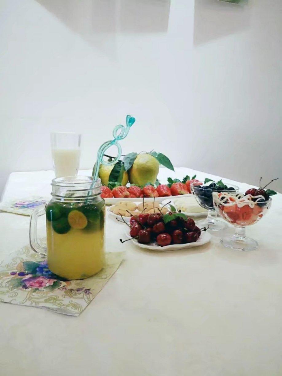 薯片牛油果大虾沙拉