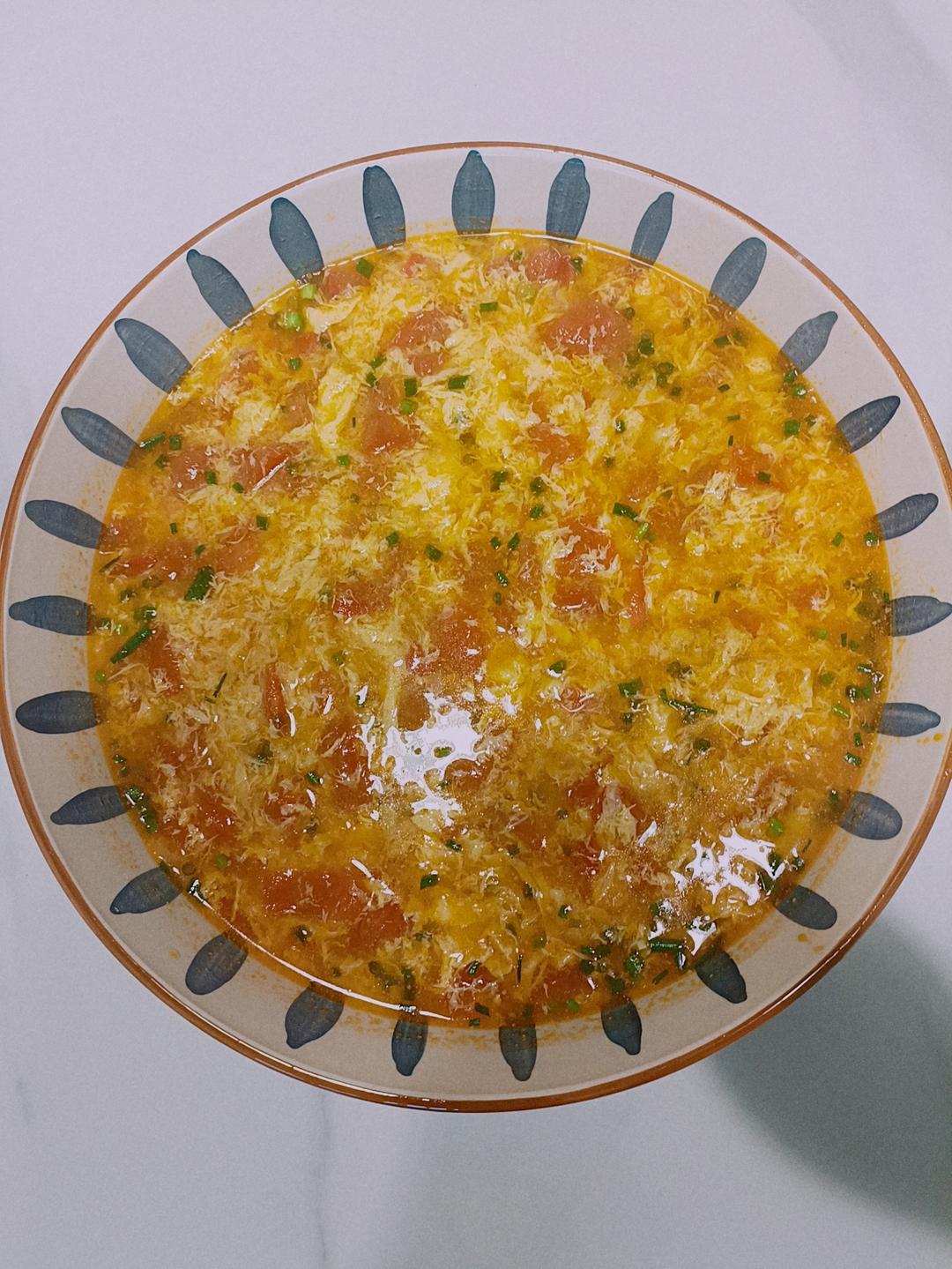 【跟我做不会错】简单又好喝的西红柿鸡蛋汤，家常又营养哦