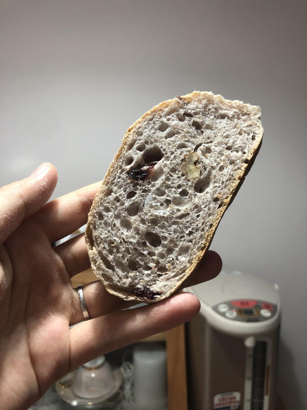 天然酵母蔓越莓核桃软欧包的做法