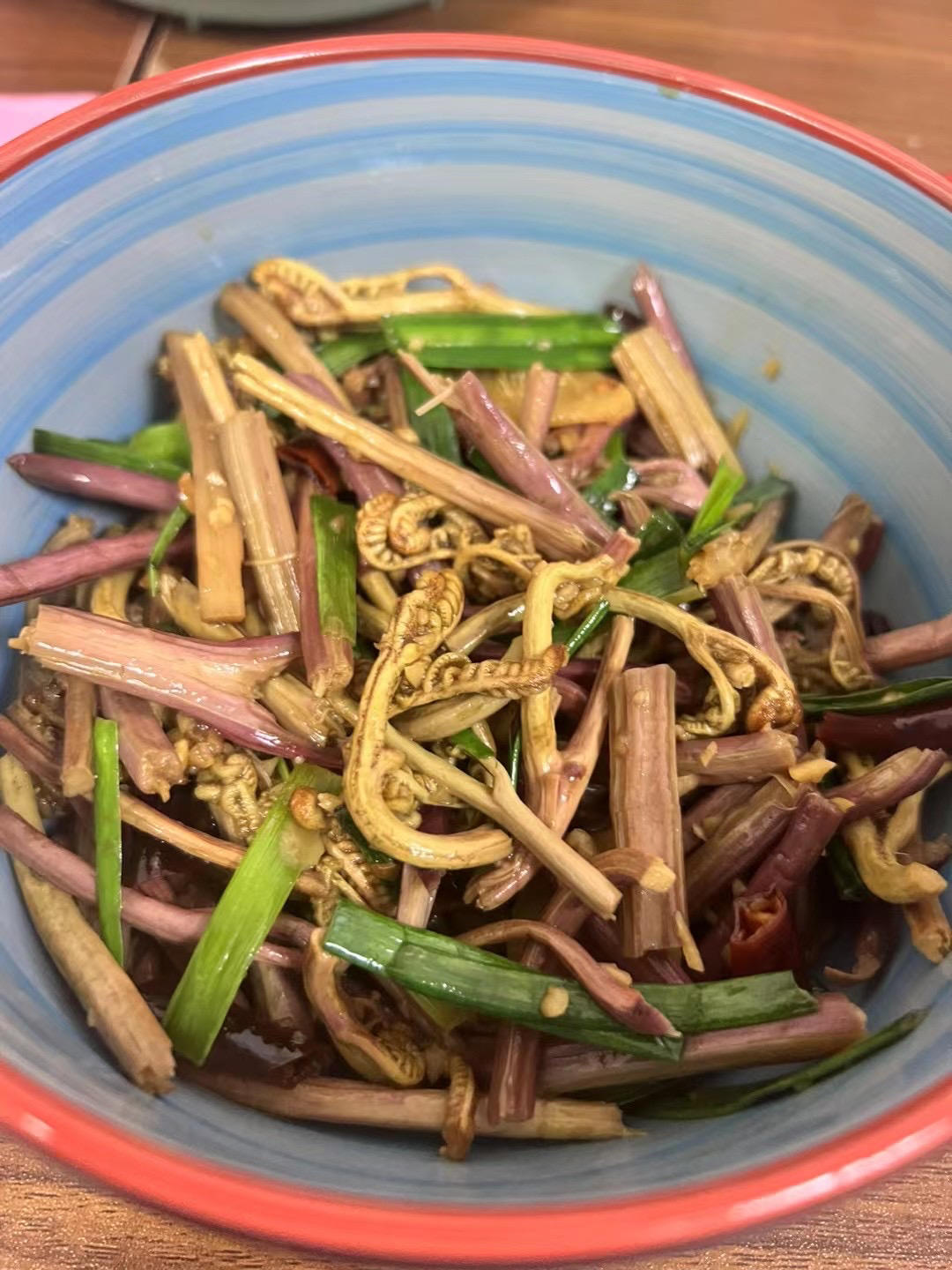 素炒蕨菜