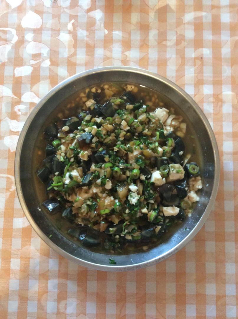 皮蛋拌豆腐