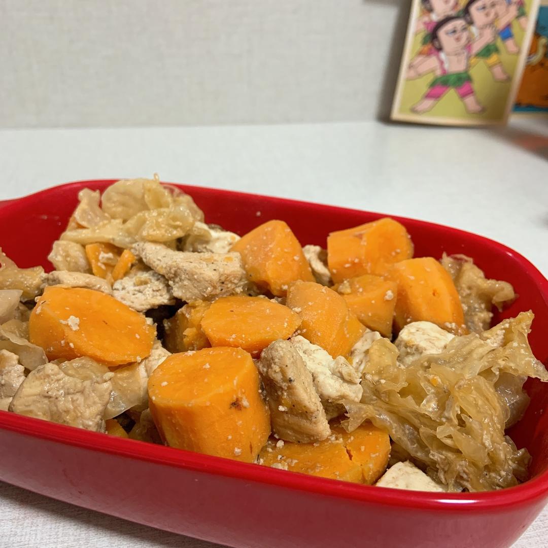 【健康三餐】红薯银耳鸡胸煮