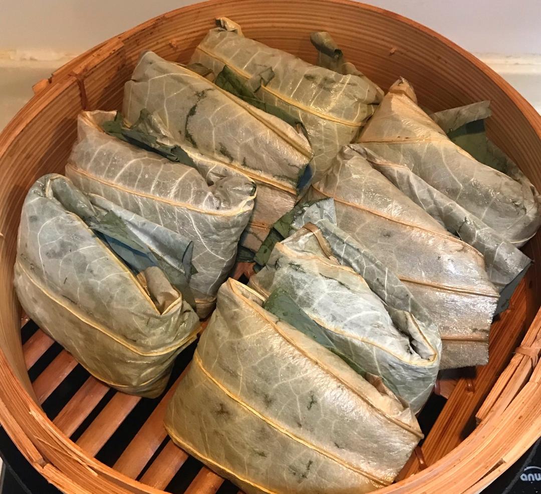【视频食谱】经典早餐--荷香糯米鸡