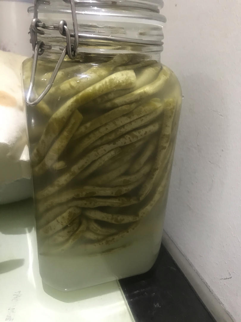 简单易做上手快，自制美味下饭酸豇豆
