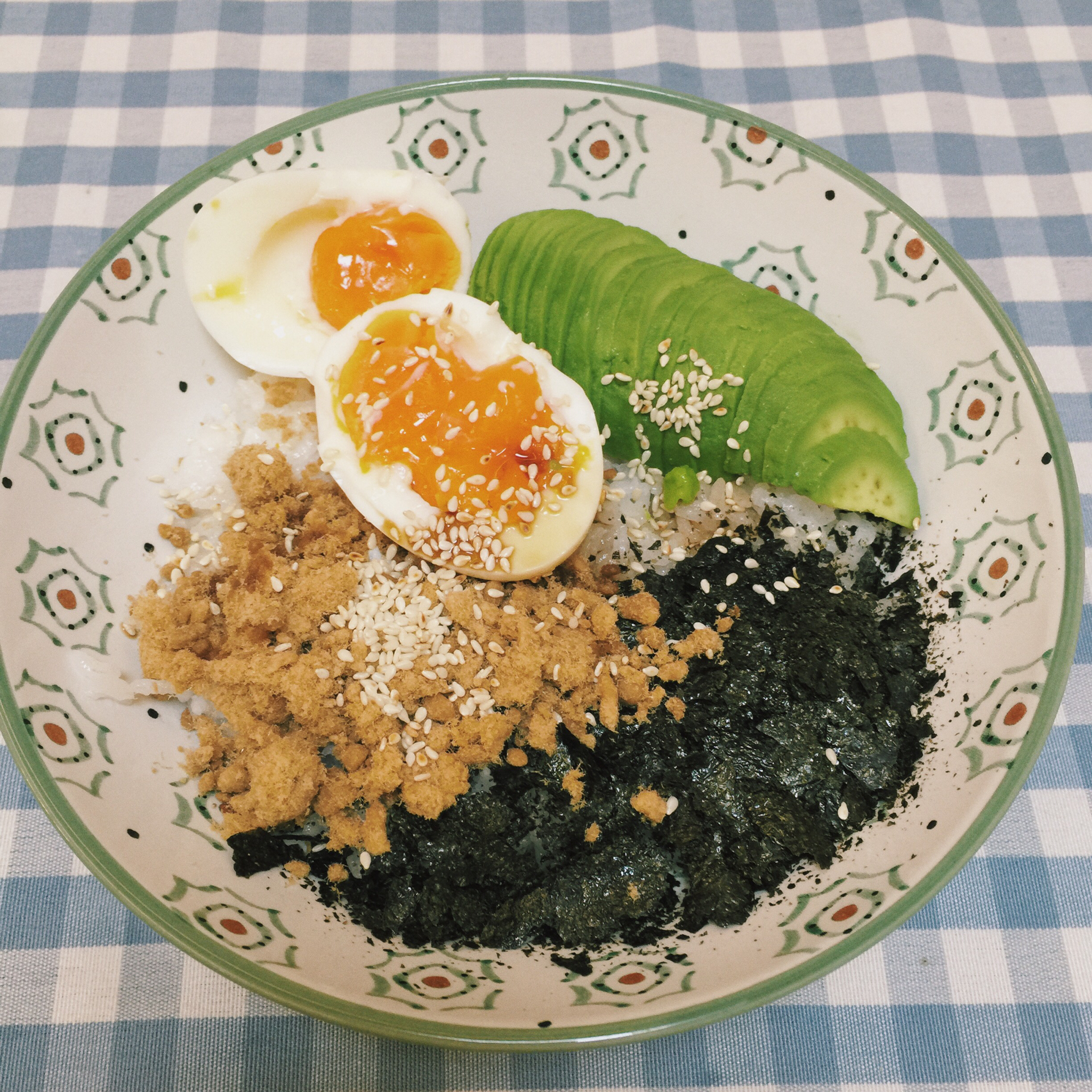 牛油果海苔肉松拌饭