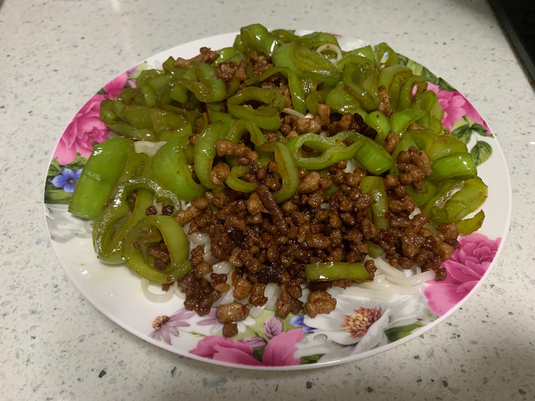 不放盐的肉末炒青椒