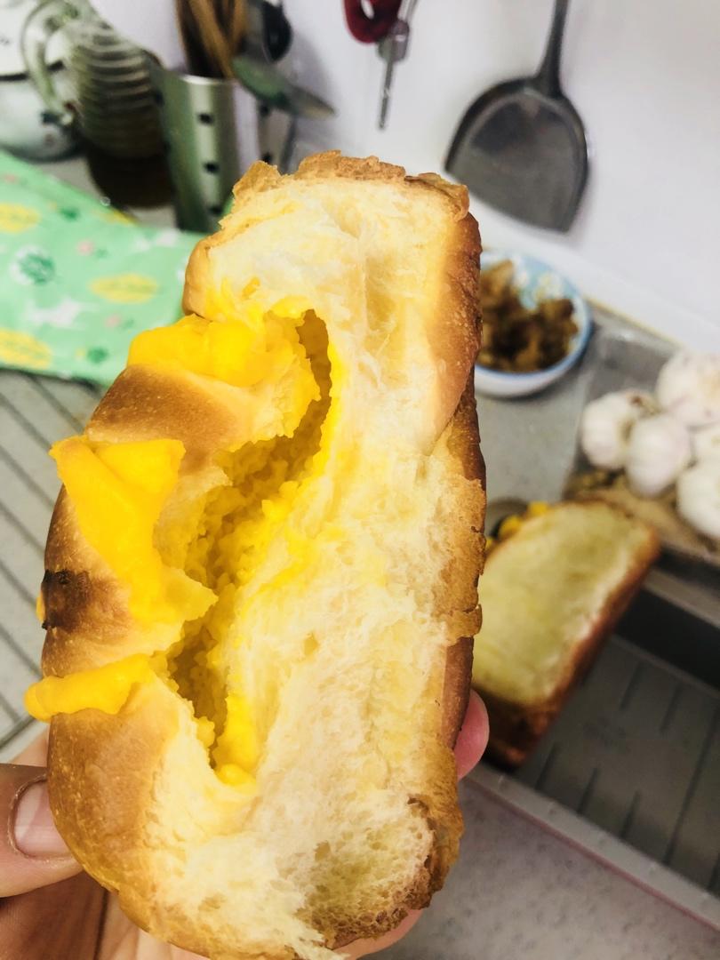 香甜软绵卡士达酱夹心软面包（含光亮剂方法）